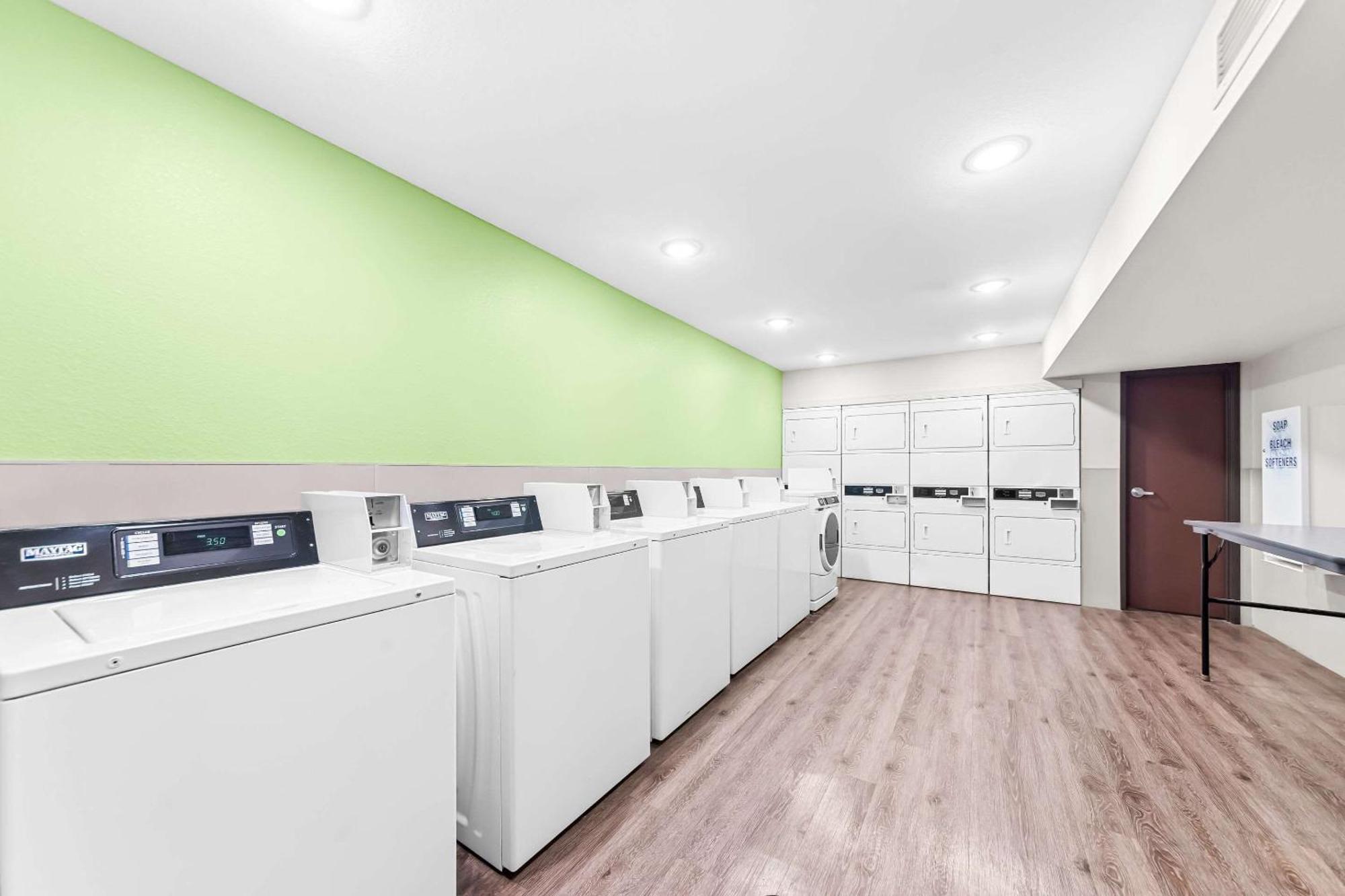 Woodspring Suites Hudson Port Richey Екстер'єр фото